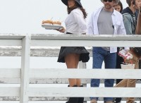 Salma-Hayek-on-the-Set-of-How-to-Make-Love-Like-an-Englishman-in-LA-1