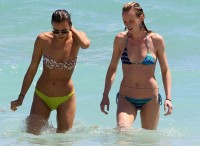irina-shayk-anne-v-bikini-pics-miami-photos-03231202 irina-shayk-anne-v-bikini-pics-miami-photos-03231202