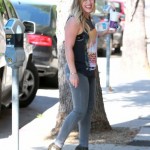hilary-duff-runs-errands-in-sherman-oaks-adds-2